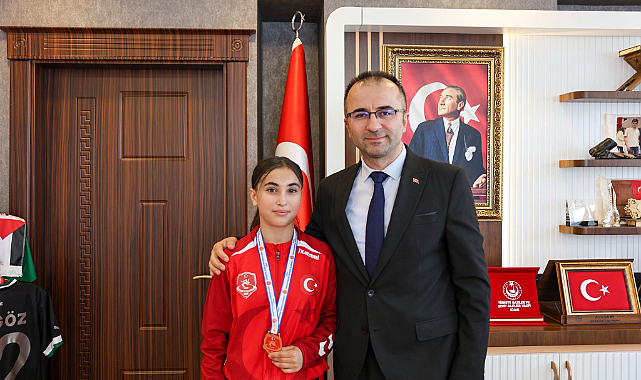 Altın madalyalı Hiranur'a büyük ilgi