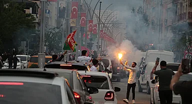 Amedspor'un Süper Lig'e yükselmesi Cizre'de kutlandı!