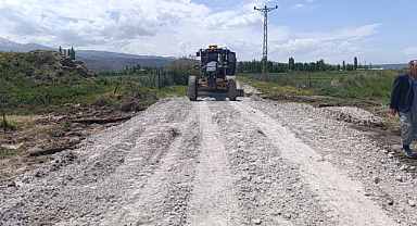 Aralık'ta Sel Yolu Kapattı