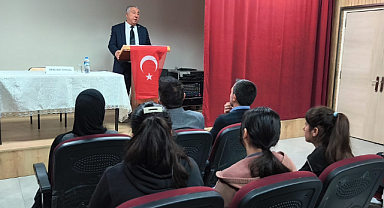 Eğitimci Gazeteci Yazar Serdar Ünsal Öğrencilerle BuluştU