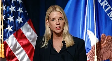 Eski ABD Adalet Bakanı Bondi'ye Epstein sorgusu: Trump sorularına yantsız kaldı