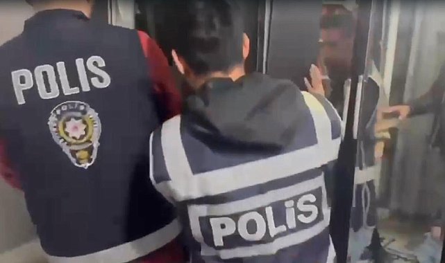 Firari hükümlü saklandığı gardıropta yakalandı