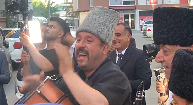 Gelin Çıkarmada Azerbaycan Esintisi