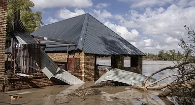 Güney Afrika'da aşırı yağış ve fırtına: 18 ölü