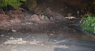 Heyelan nedeniyle kapanan Fatsa-Kumru yolu açıldı
