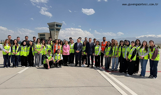 Iğdır Üniversitesi Meslek Yüksekokulu öğrencilerinden havalimanına teknik gezi