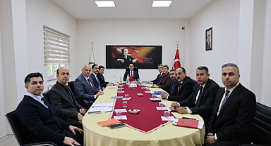 Iğdır Valisi M. Fırat Taşolar başkanlığında İl Özel İdaresi Haftalık Değerlendirme Toplantısı gerçekleştirildi