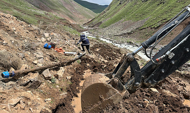 İl Özel İdaresi’nden Sarıbulak Köyü’ndeki Su Hattı Arızasına Anında Müdahale