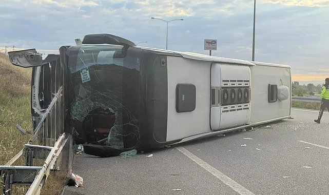 İstanbul-İzmir Otoyolunda yolcu otobüsü devrildi: 25 Yaralı
