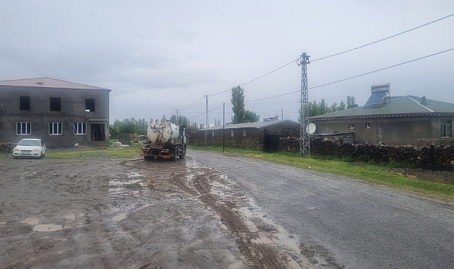 Karakuyu Köyü'nde Sel Mesaisi