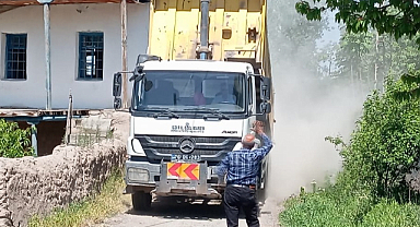 Köy Yollarında Çalışmalar Sürüyor