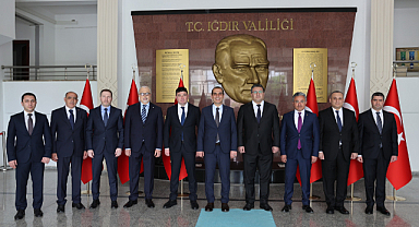 Nahçıvan ve Azerbaycan Heyetinden Iğdır Valiliği’ne Ziyaret