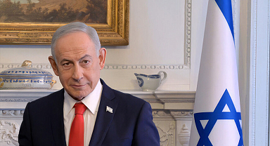 Netanyahu'nun duruşması başlamasına saatler kala ertelendi