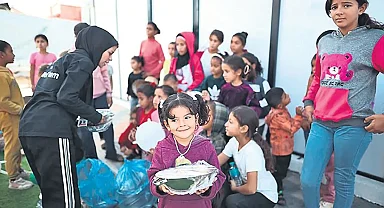 Restoranlar Gazze'de 100 bin sofra kuruyor