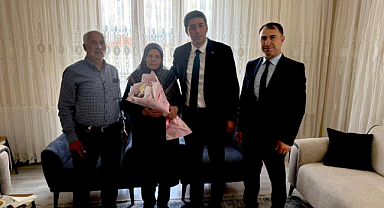 Şehit Annelerine Anlamlı Anneler Günü Ziyareti