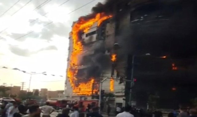 Tahran'da alışveriş merkezinde korkunç yangın: 8 ölü 36 yaralı
