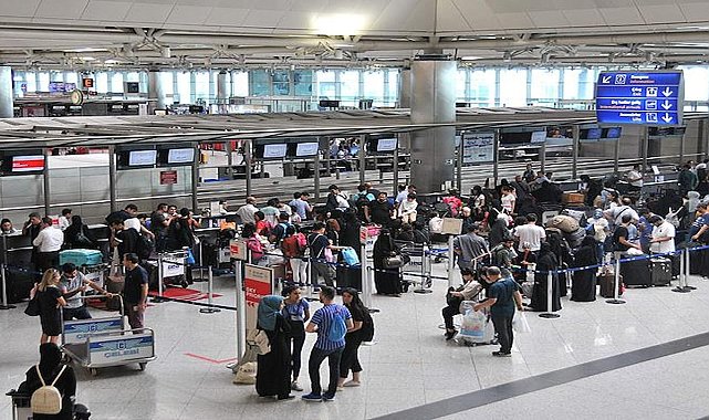 Türkiye'deki havalimanlarında yeni dönem başladı