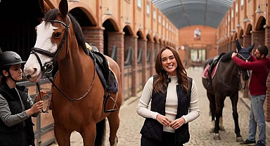 Atçılık zengin sporu mu? CNN TÜRK Spor Spikeri Damla Uğurtürk uzmanına sordu