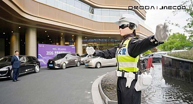 Çin'li otomotiv markası robotlara merak sardı