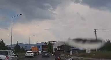 Elazığ'da motosiklet sürücüsünden tehlikeli yolculuk