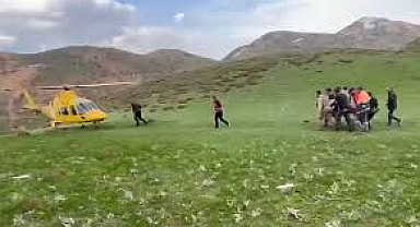 Erzurum'da çiriş otu toplarken kayalıklardan düşen kişi, ambulans helikopterle hastaneye kaldırıldı