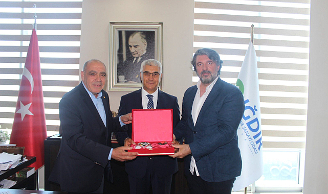 Eski Karabük Valisi Fuat Gürel’den Iğdır Ticaret ve Sanayi Odası’na Ziyaret