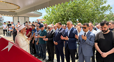 Iğdır’ın Efsane Valisi Şemsettin Uzun dualarla uğurlandı