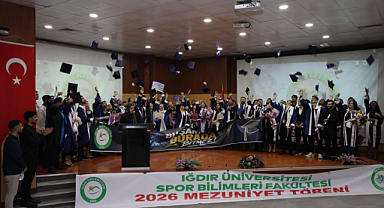 Iğdır Üniversitesi Spor Bilimleri Fakültesinde Mezuniyet Coşkusu