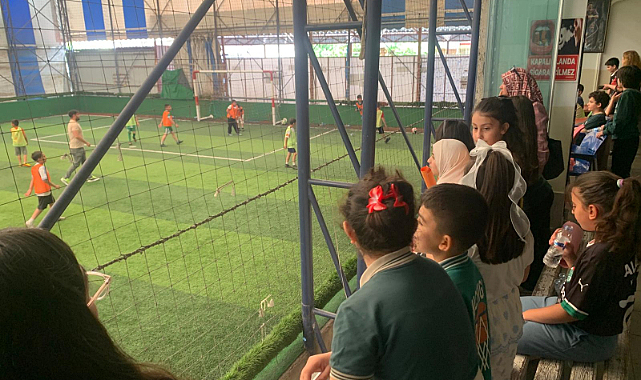 İnönü İlkokulu’nda Futbol Heyecanı Profesyonel Ligleri Aratmadı