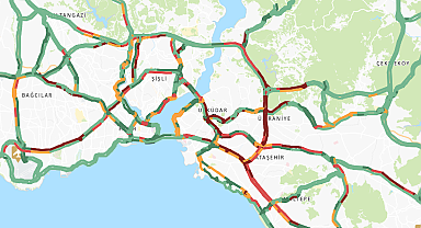 İstanbul'da bayram tatili sonrası trafik çilesi! Kuyruklar metrelerce uzadı