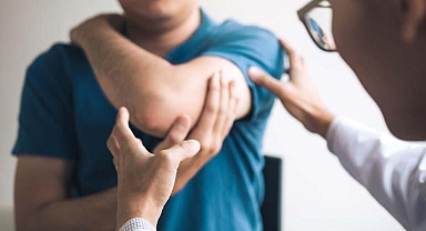 Koldaki Uyuşma ve Güç Kaybı Boyun Fıtığı Belirtisi Olabilir mi?
