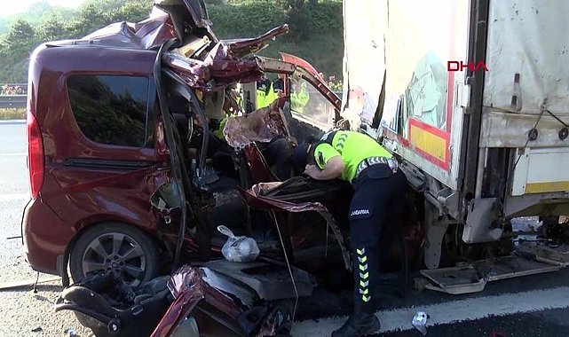 Kuzey Marmara Otoyolu'nda feci kaza: 1'i 2 aylık bebek, 3 ölü