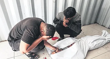 Soykırım ordusu mülteci kampını vurdu