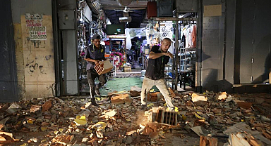 Venezuela'nın felaket fırsatçıları! Enkazlarda yağma yaptılar