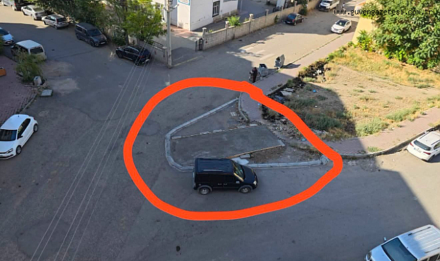 Mahalleliden Trafo Tepkisi: “Yolun Ortasına, Okulların Dibine Trafo Olmaz”