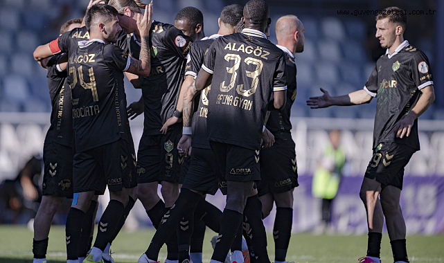 Alagöz Holding Iğdır FK, Manisa FK'yı 4 golle geçti