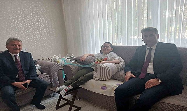 Beyşehir'de evde eğitim gören öğrenciler unutulmadı