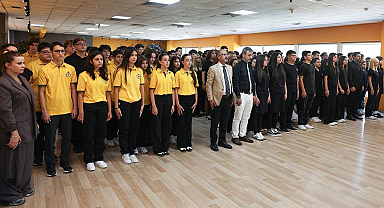 Demirören Medya Lisesi'nde ilk ders günü heyecanı