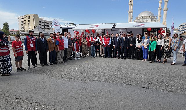 HAYIRSEVERLERİN DESTEĞİYLE ALINAN KAN BAĞIŞI ARACI SAYESİNDE IĞDIR'DA İLK KEZ KESİNTİSİZ VE SÜREKLİ KAN BAĞIŞI HİZMETİ BAŞLADI