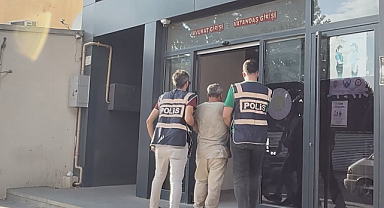  Iğdır’da 10 Yıl Hapis Cezası Bulunan Firari Hırsız Saklandığı İş Yerinde Yakalandı