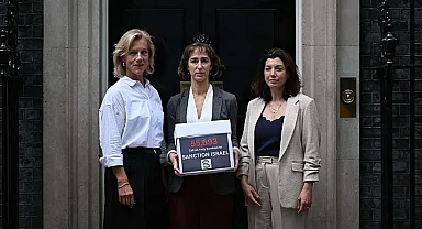 İngiltere'de 55 bin imzalı Gazze mektubu! 10 Numara'ya sundular