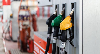 MOTORİNE ZAM GELDİ Mİ? 3 Eylül Akaryakıt Fiyatları: Motorin, Benzin ve LPG'de Son Durum Ne? Motorine ÖTV Zammı Geldi!