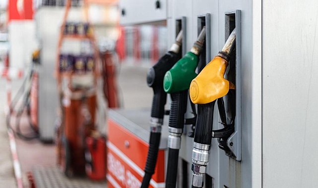 MOTORİNE ZAM GELDİ Mİ? 5 Eylül Akaryakıt Fiyatları: Motorin, Benzin ve LPG'de Son Durum Ne? Motorine ÖTV Zammı Geldi!