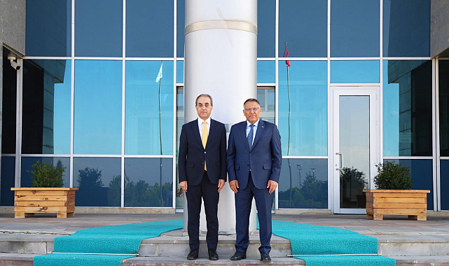 Nahçıvan Başkonsolosu Asip Kaya’dan Rektör Gürel’e Veda Ziyareti