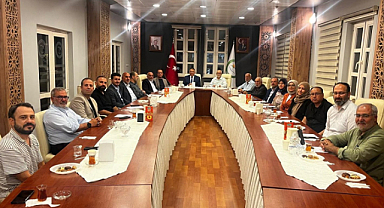 Rektör Gürel’den Birlik ve Beraberlik Adımı: Sünni ve Caferi Âlimler Ortak Kitap Projesi İçin Bir Araya Geldi