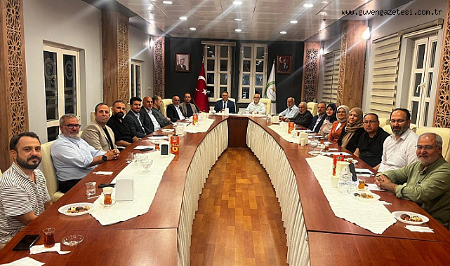 Rektör Gürel’den Birlik ve Beraberlik Adımı: Sünni ve Caferi Âlimler Ortak Kitap Projesi İçin Bir Araya Geldi
